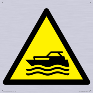 W511 Warning: Motorized watercraft